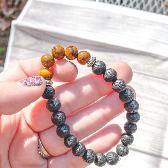 Essential oil diffuser bracelet - Picture 2 of 2